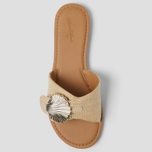 Universal Thread Women's Nesryn Raffia Shell Ornament Slide Sandal Various Sizes